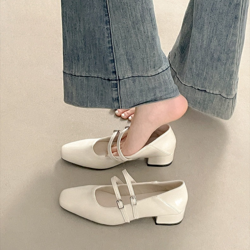 Silberne Mary-Jane-Schuhe für  – Heels Bewertung und Preis